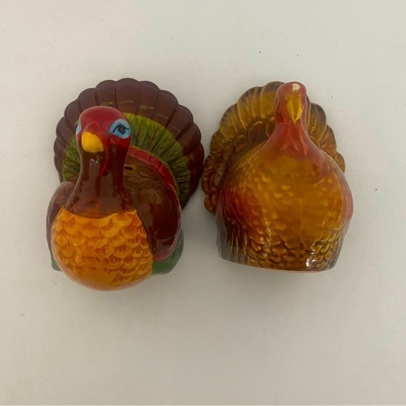 Thanksgiving Harvest Turkey Salt and Pepper Shakers (Not Sure What Brand) - Picture 4 of 5